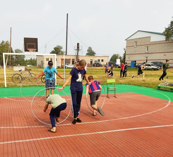 В селе Камышенка Завьяловского района в День села организовали большой спортивный праздник для детей