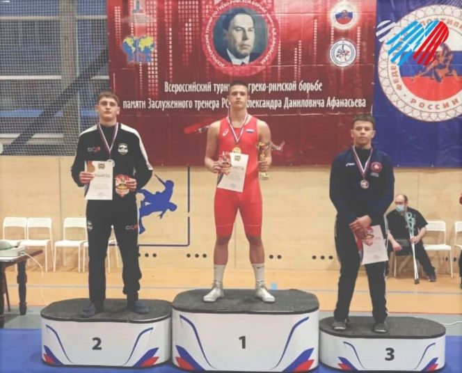 Борцы-классики региона завоевали восемь медалей юношеского мастерского турнира памяти заслуженного тренера России Александра Афанасьева