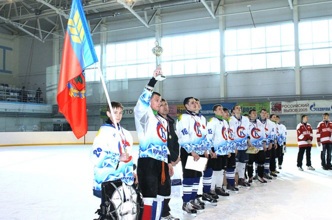 Славгородский "Кристалл" выиграл всероссийские соревнования среди допризывной молодежи на призы клуба "Золотая шайба".