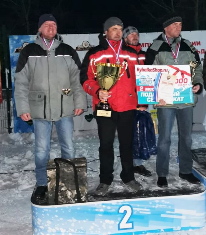 Команда Алтайского края - второй призёр чемпионата России по ловле на блесну со льда  