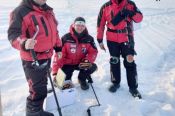 Когда мужчины в тени. Алтайские спортсмены приняли участие в Кубке России по ловле на мормышку со льда