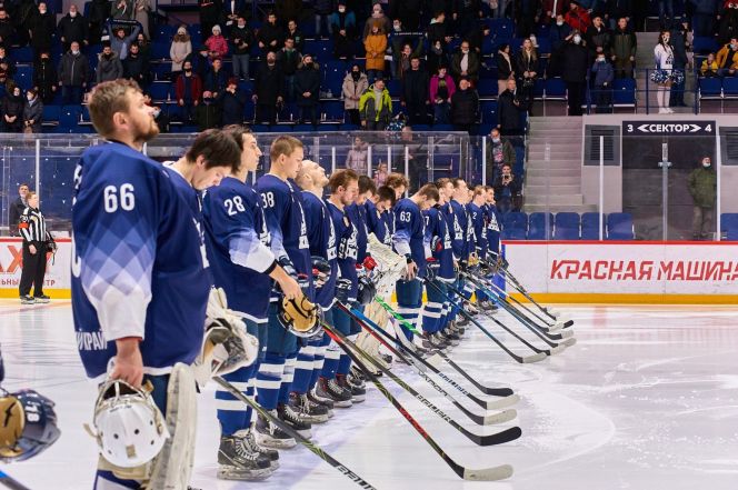 ХК «Динамо-Алтай» отправился на заключительный выезд регулярного сезона первенства ВХЛ