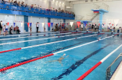В Бийске в отремонтированном бассейне «Дельфин» прошли первые соревнования