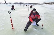 По последнему льду. Соревнованиями по ловле на мормышку и блесну рыболовы края закрыли спортивный сезон 