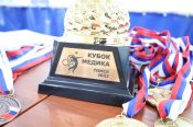 Мужская команда Алтайского государственного медуниверситета - победитель, женская - второй призёр всероссийских соревнований по волейболу «Кубок медика»