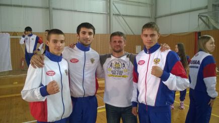 Алтайские кикбоксеры - победители первенства Европы среди юниоров и кадетов.