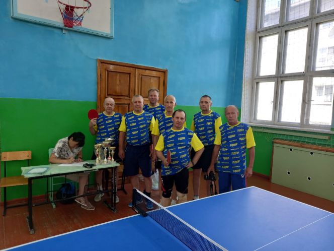 В Майме состоялся матч-реванш между ветеранами Барнаула и сборной теннисистов Республики Алтай