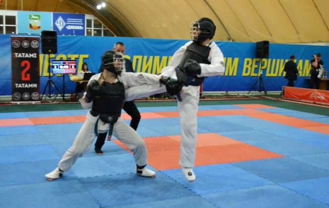 В Барнауле состоялись чемпионат и первенство Алтайского края по восточному боевому единоборству в дисциплине «кобудо»
