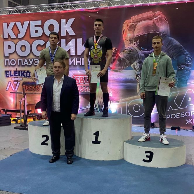 Первое "взрослое" серебро. Николай Левин из Бийска стал призером Кубка России в троеборье
