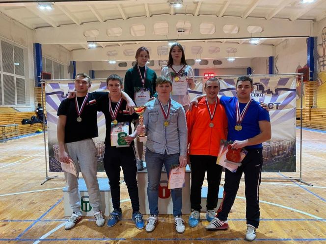 Команда АлтГПУ выиграла турнир гиревиков краевой Универсиады