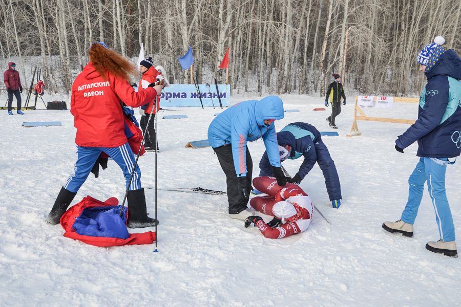 Лыжные старты олимпиады. Фото: газета "Степной маяк"
