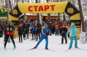 Закатили юбилейный марафон! 2500 любителей лыжного спорта пробежали 30 км на Трассе здоровья в Барнауле к 30-летию компании  «Мария Ра»