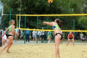 В финале турнира по женскому пляжному волейболу встретятся команды Локтевского и Поспелихинского районов
