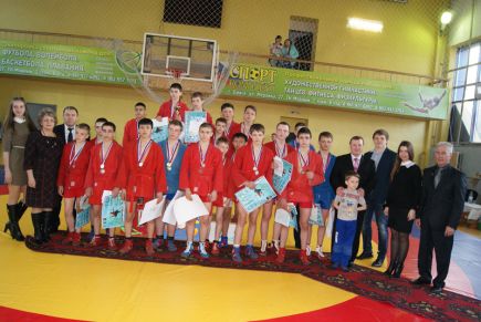 В Бийске состоялось первенство СФО среди юношей и девушек 2002-2003 годов рождения.
