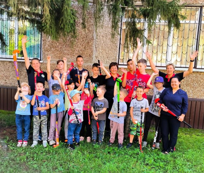 СШ «Юность Алтая» провела мастер-класс по хоккею на траве для воспитанников Центра помощи детям № 3