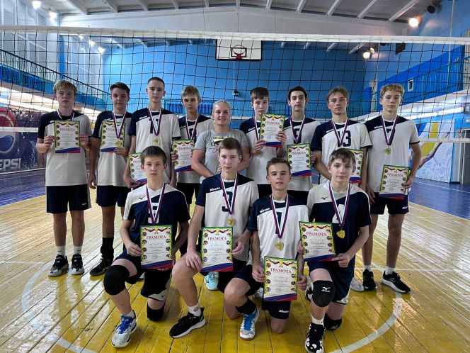 Волейболисты СШОР Новоалтайска - победители спартакиады
