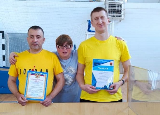 Команда Алтайского края выступила на межрегиональном турнире по настольному теннису (спорт слепых) в Белово