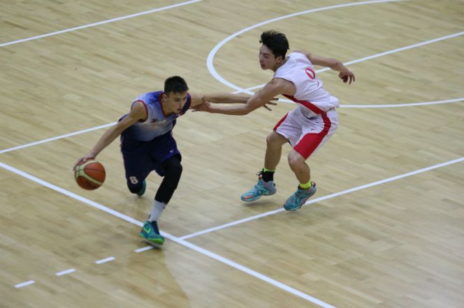 Воспитанник алтайского баскетбола Александр Петенёв вызван в юношескую сборную России