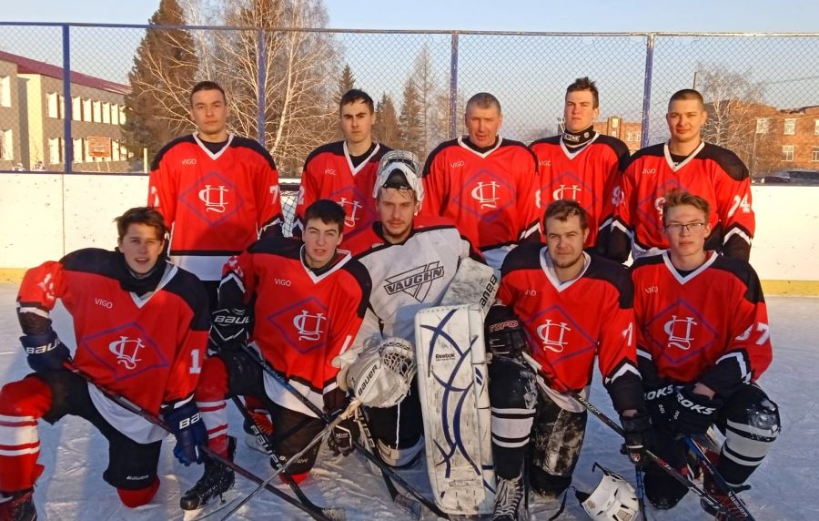 Хоккейная команда Шелаболихинского района