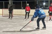 Хоккеисты «Динамо-Алтая» продолжают серию мастер-классов для юных хоккеистов