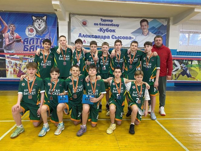 Алтайские команды заняли 3-е и 5-е места на прошедшем в Барнауле туре детской лиги «От Волги до Енисея»