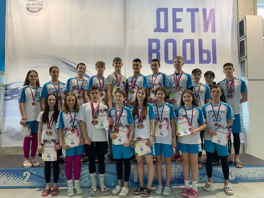 19 воспитанников бийской СШ "Дельфин" стали победителями и призерами соревнований в Барнауле