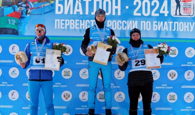 Леонид Кульгускин (слева) завоевал серебро в спринте на юниорском первенстве России. Фото: сайт СБР