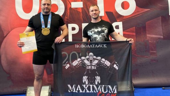 Александр Ходыкин и Анастасия Вебер - чемпионы России в классическом жиме