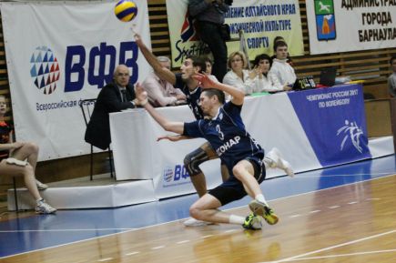 В первом домашнем матче сезона "Университет" обыграл челябинское "Торпедо" - 3:1.