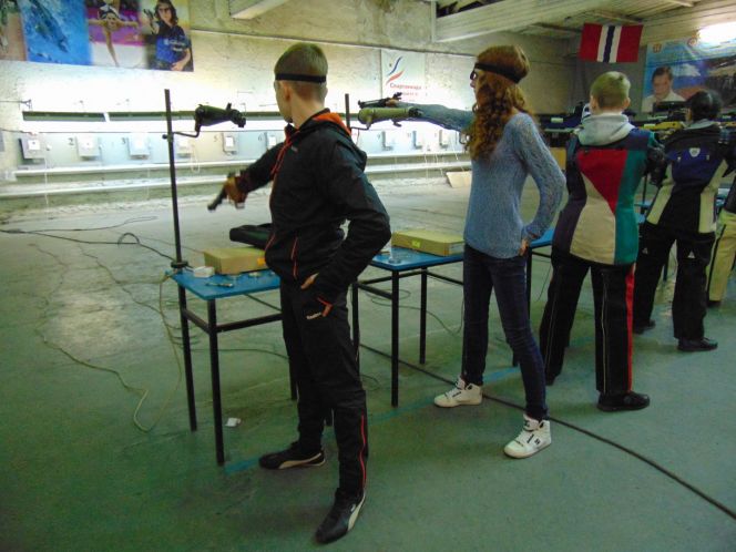 В Барнауле 25-27 ноября состоится первенство края среди спортивных коллективов и военно-спортивных и военно-патриотических клубов по стрельбе из пневматической винтовки. 