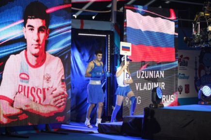 Владимир Узунян вышел в финал молодёжного чемпионата мира.