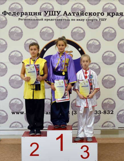 В День матери в Барнауле прошли чемпионат и первенство Алтайского края по ушу.