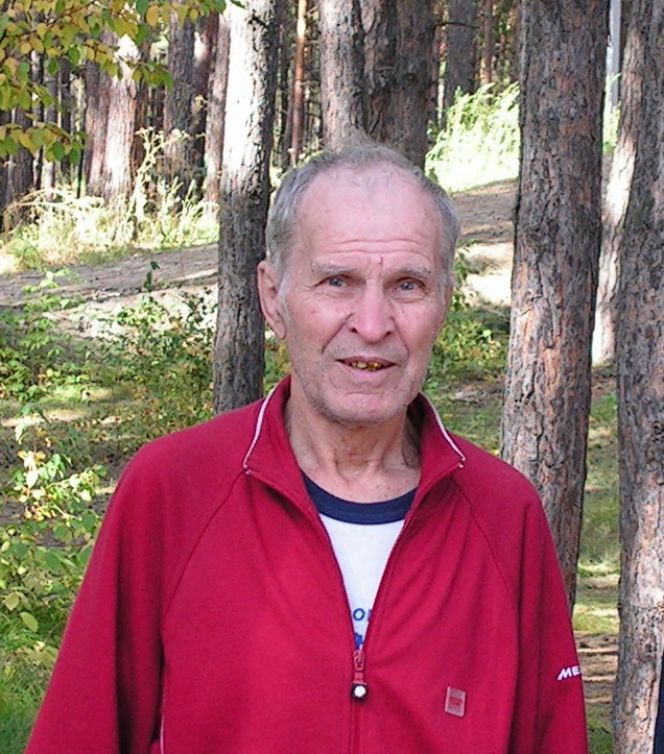 Умер старейший алтайский марафонец Николай Борзых.