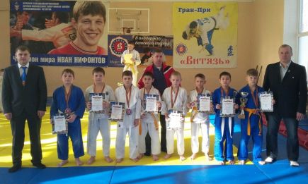 В краевой ДЮСШ состоялся VII межрегиональный командный турнир "Алтайский витязь".