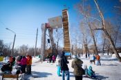 Алтайские ледолазы закрыли спортивный сезон соревнованиями в барнаульском парке «Изумрудный».