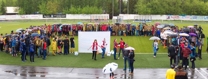 Краевой фестиваль футбола в Барнауле собрал более 2000 участников (фото).