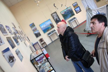 В барнаульском музее «Город» открылась альпинистская выставка «От Алтая до Гималаев».