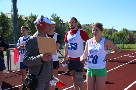 В Барнауле состоялся фестиваль Всероссийского физкультурно-спортивного комплекса "Готов к труду и обороне" среди государственных служащих.  