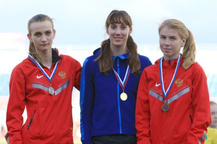 Высотница Наталья Аксёнова выиграла первенство России среди молодёжи.