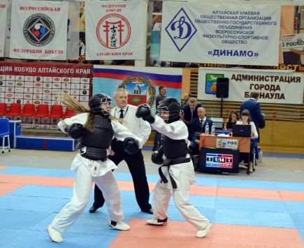 В Барнауле состоялись чемпионат и первенство Сибири по восточному боевому единоборству в дисциплине кобудо.