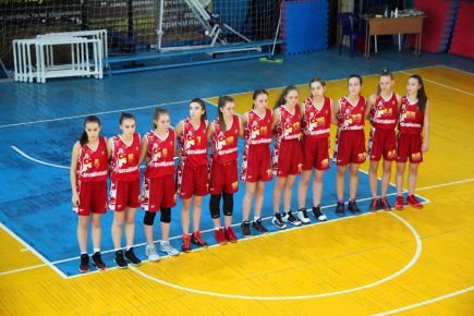 В Барнауле состоялись межрегиональные соревнования девичьих команд.