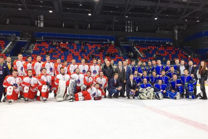 Нападающий студенческой хоккейной команды «Динамо-Алтай» Иван Переверзев включён в состав студенческой сборной России.