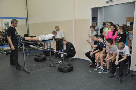 В СДЮШОР имени Константина Костенко состоялось первенство спортшколы по ОФП.