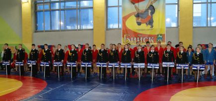В Бийске завершились Всероссийские соревнования в честь полного кавалера ордена Славы Николая Чернышова.