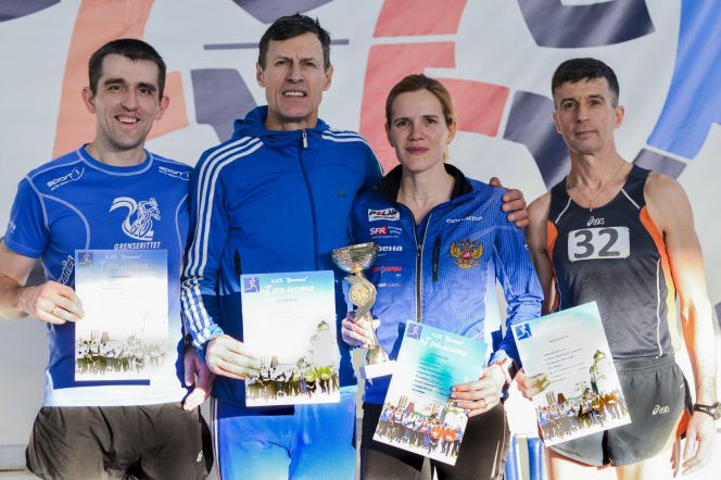 В Барнауле состоялись соревнования клуба любителей бега "Восток" - "Кубок Владимира Ерошкина".