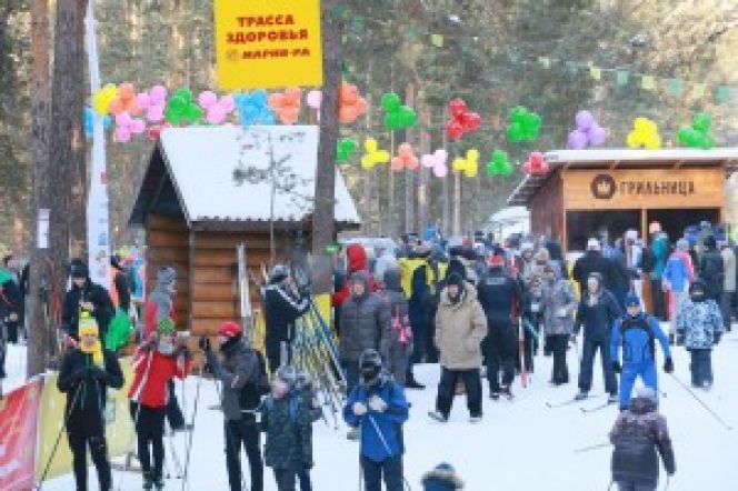 В день открытия зимнего сезона на «Трассу здоровья» в Барнауле пришло более 7000 человек.