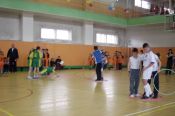 В СДЮШОР «Алтайский ринг» для детей, находящихся под опекой центров социальной помощи, провели спортивный праздник «Молодецкие забавы».