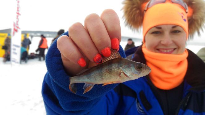 В Павловском районе состоялись вторые в истории соревнования Женской рыболовной лиги Сибири