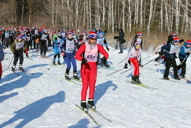 Тысячи жителей края стали участниками традиционной массовой гонки «Лыжня России»