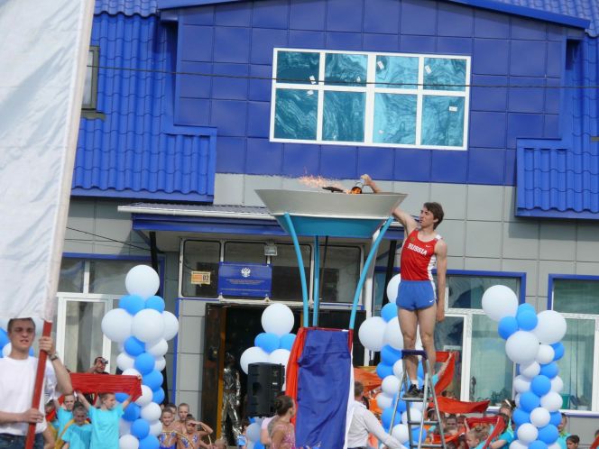 Сегодня на стадионе спорткомплекса «Рубин» прошло торжественное открытие XI городской летней олимпийской недели Барнаула. Её принял Центральный район.   